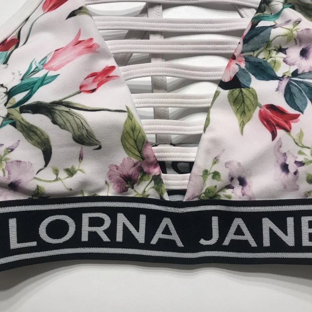 Lorna Jane High Intensity Broderie Floral Sports Bra XSMALL. - Picture 2 of 4